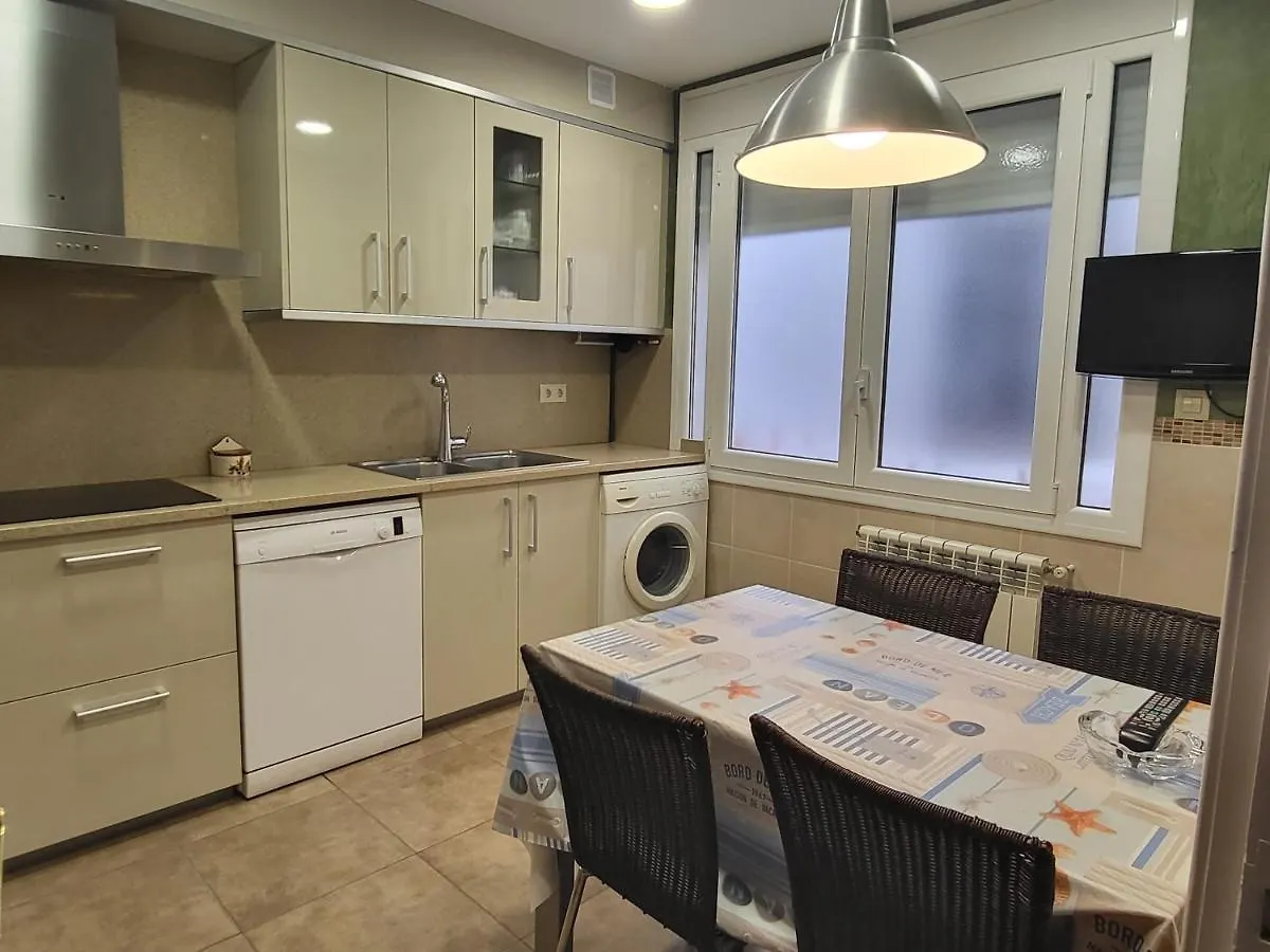 Roses Casc Antic Sl Sant Elm 4 Apartment