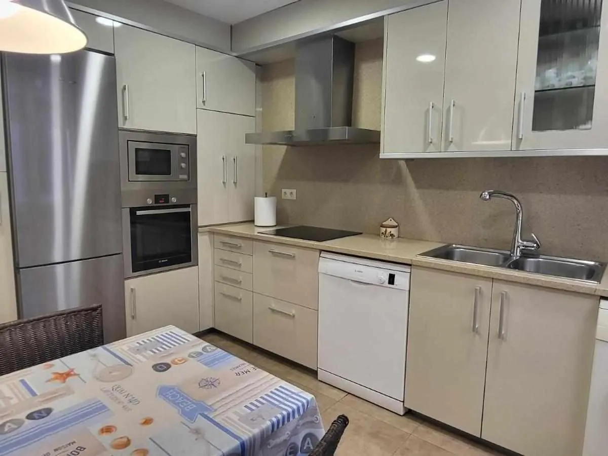 Roses Casc Antic Sl Sant Elm 4 Apartment