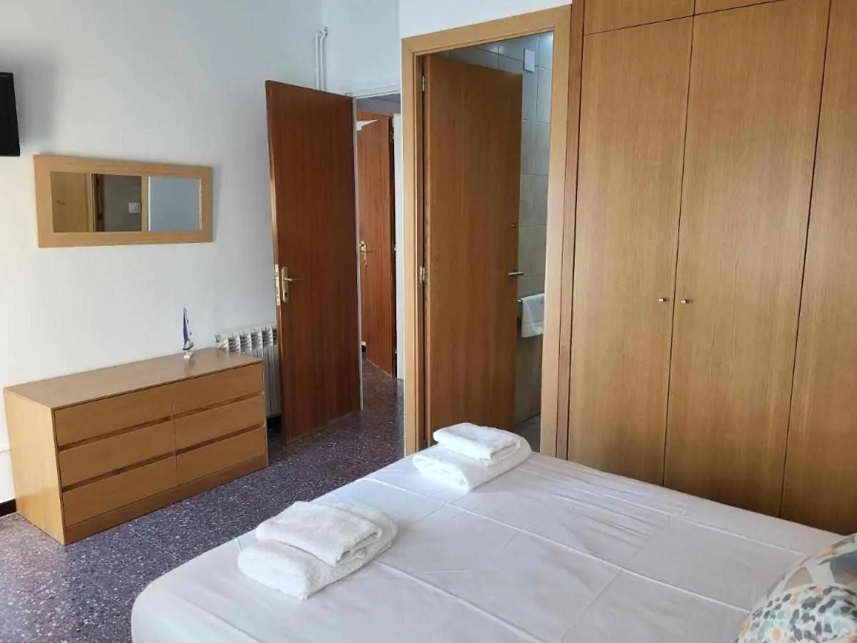 Roses Casc Antic Sl Sant Elm 4 Apartment
